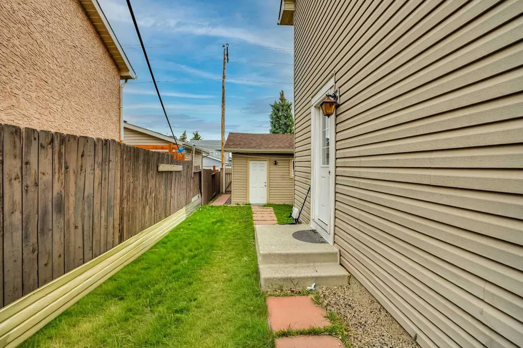6515 Martingrove Drive NE Calgary AB T3J 2T7