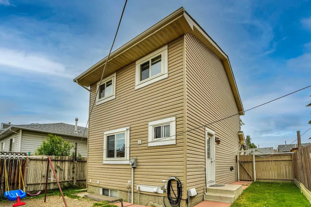 6515 Martingrove Drive NE Calgary AB T3J 2T7