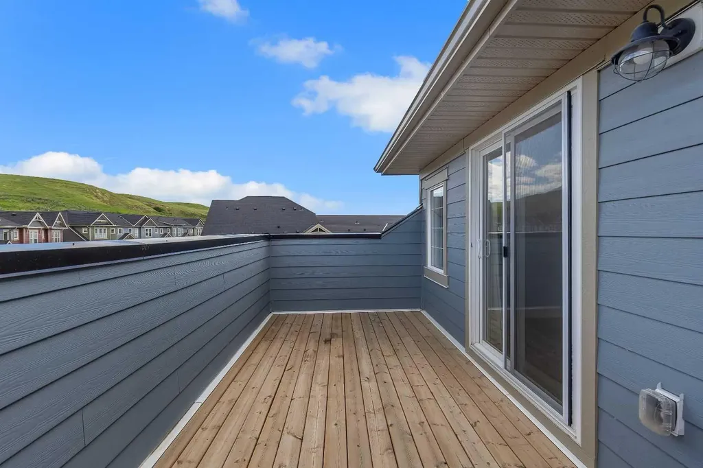 237 Cranbrook Square SE Calgary AB T3M 3K8