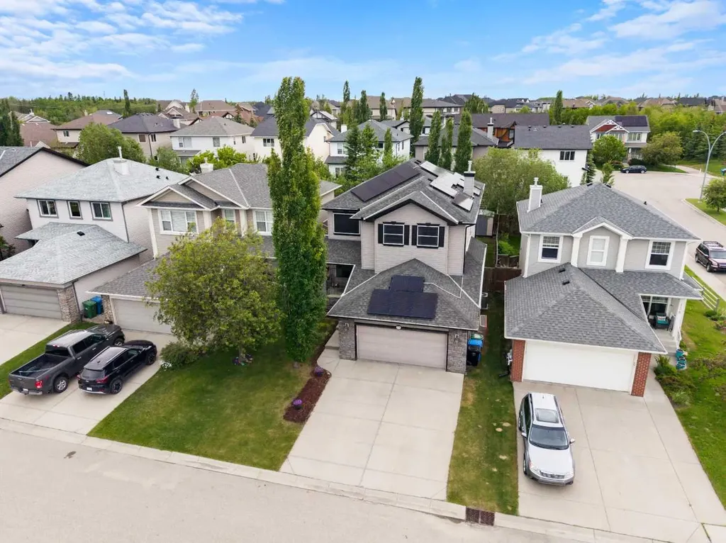 134 Rockywood Circle NW Calgary AB T3G 5W1