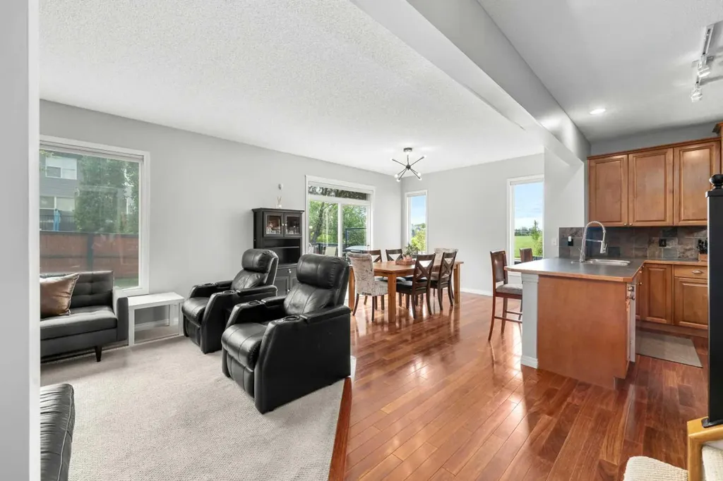 134 Rockywood Circle NW Calgary AB T3G 5W1