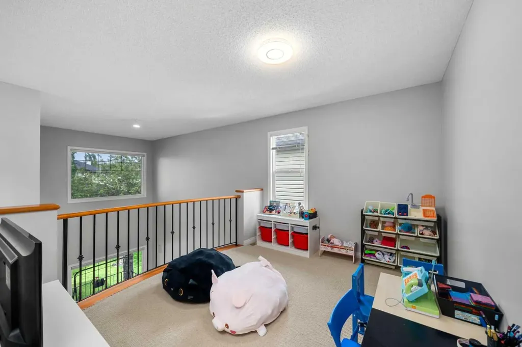 134 Rockywood Circle NW Calgary AB T3G 5W1
