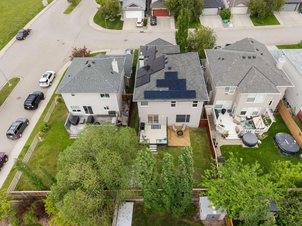 134 Rockywood Circle NW Calgary AB T3G 5W1