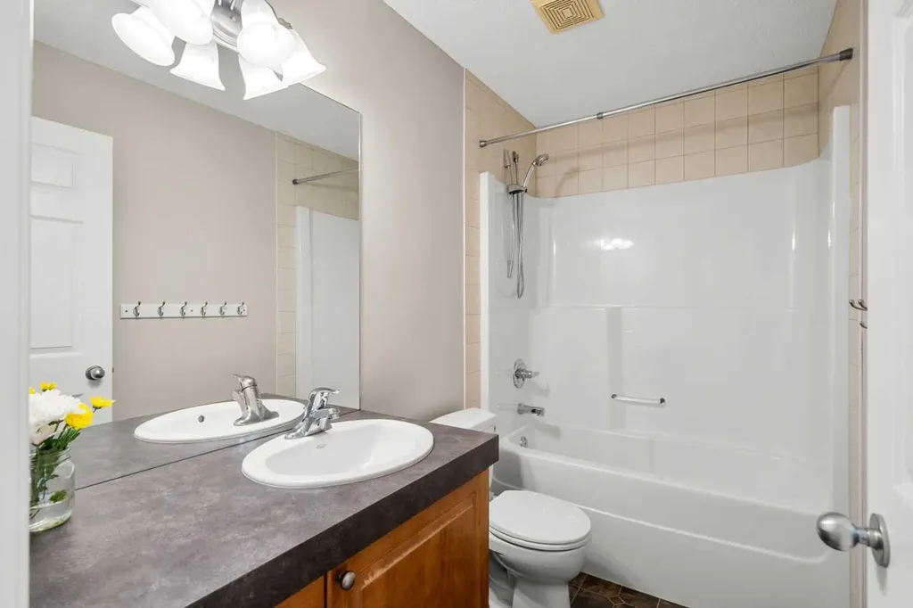 134 Rockywood Circle NW Calgary AB T3G 5W1