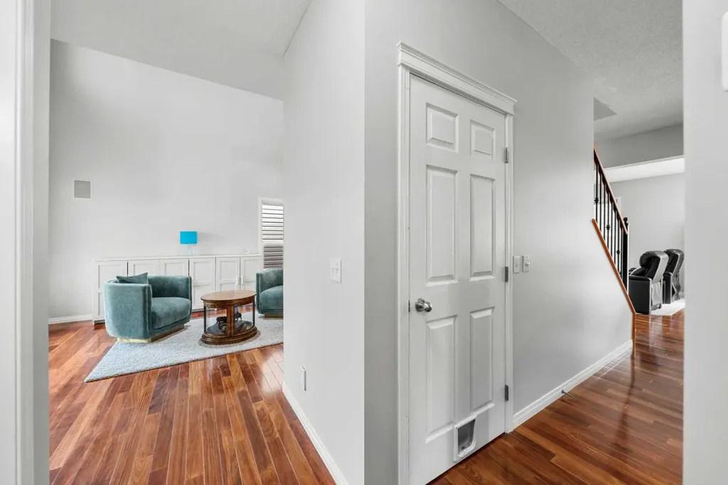134 Rockywood Circle NW Calgary AB T3G 5W1