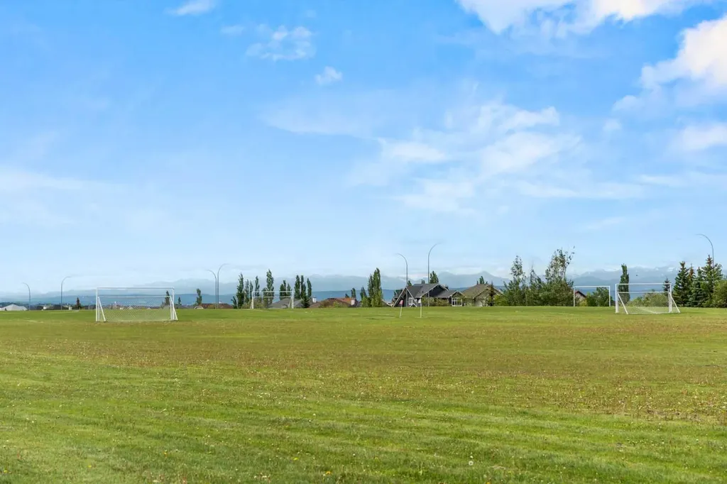 134 Rockywood Circle NW Calgary AB T3G 5W1