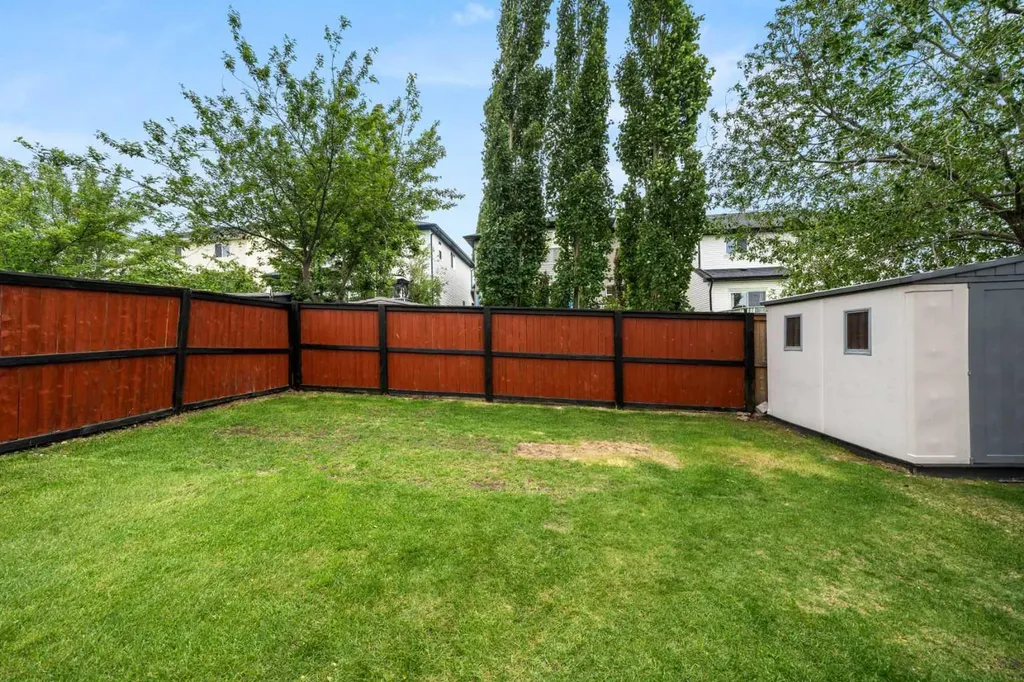 134 Rockywood Circle NW Calgary AB T3G 5W1