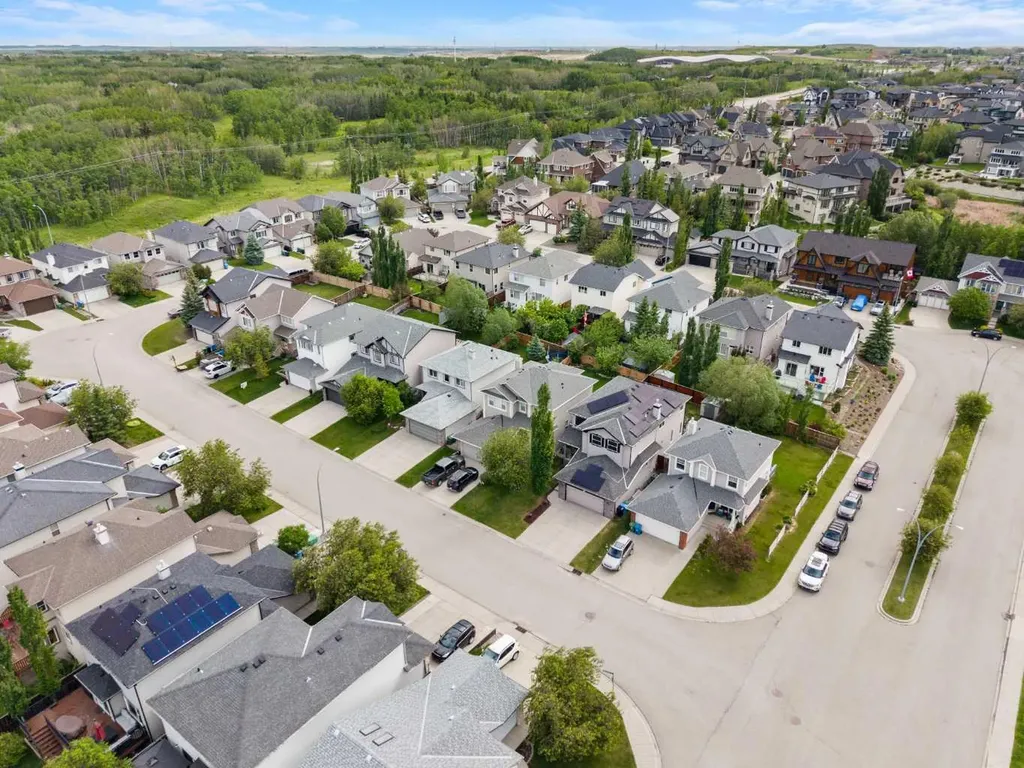 134 Rockywood Circle NW Calgary AB T3G 5W1