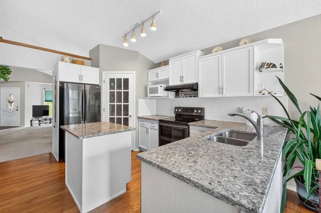 501 Coral Keys Villas NE Calgary AB T3J3L8