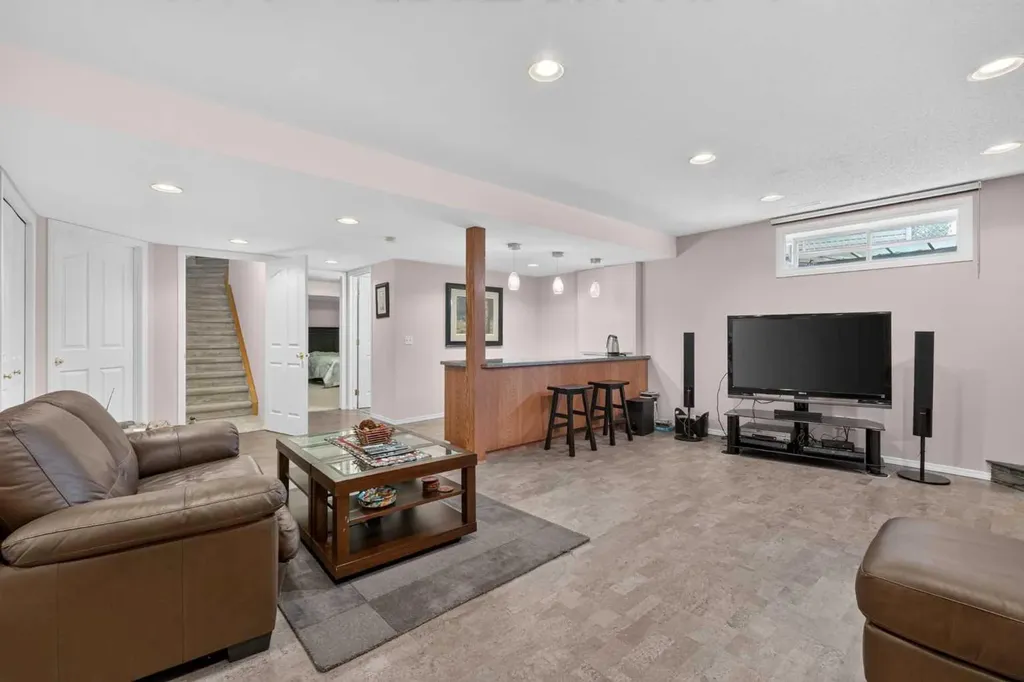 501 Coral Keys Villas NE Calgary AB T3J3L8