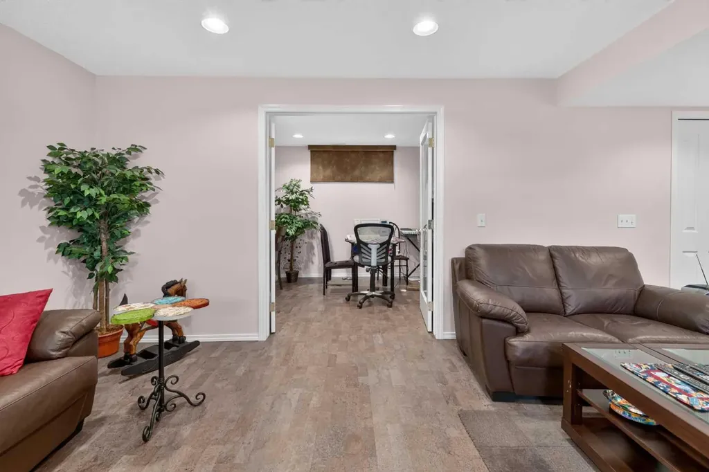 501 Coral Keys Villas NE Calgary AB T3J3L8