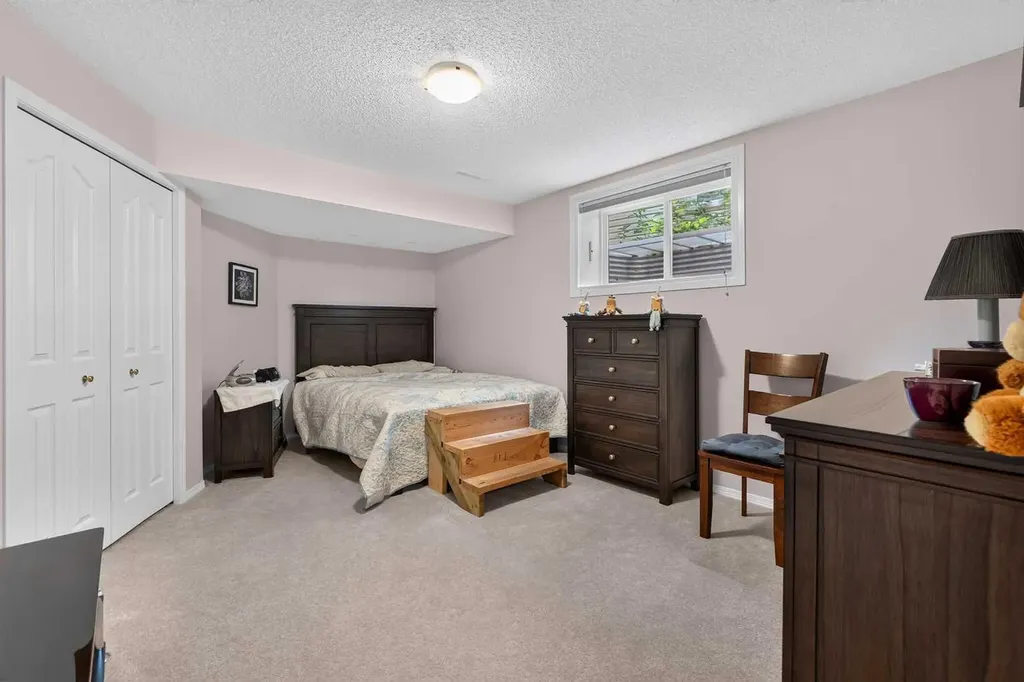 501 Coral Keys Villas NE Calgary AB T3J3L8