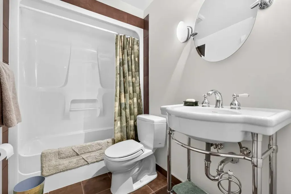 501 Coral Keys Villas NE Calgary AB T3J3L8