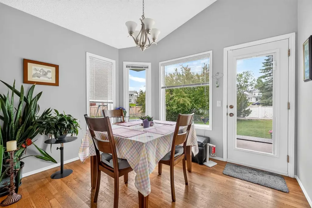 501 Coral Keys Villas NE Calgary AB T3J3L8