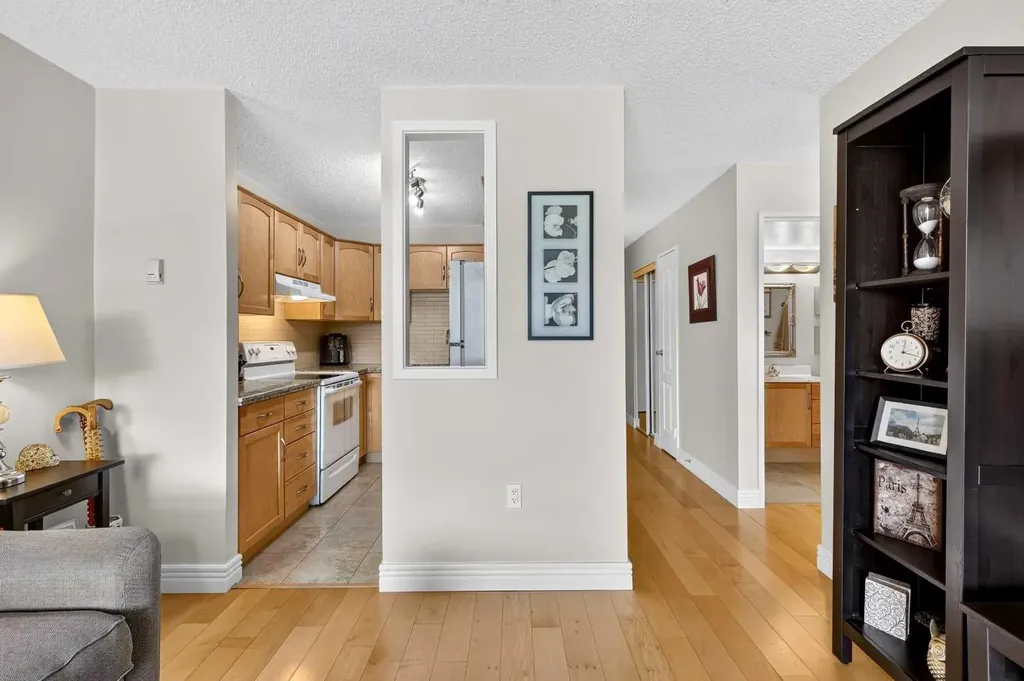 1123 13 Avenue SW Calgary AB T2R0L7