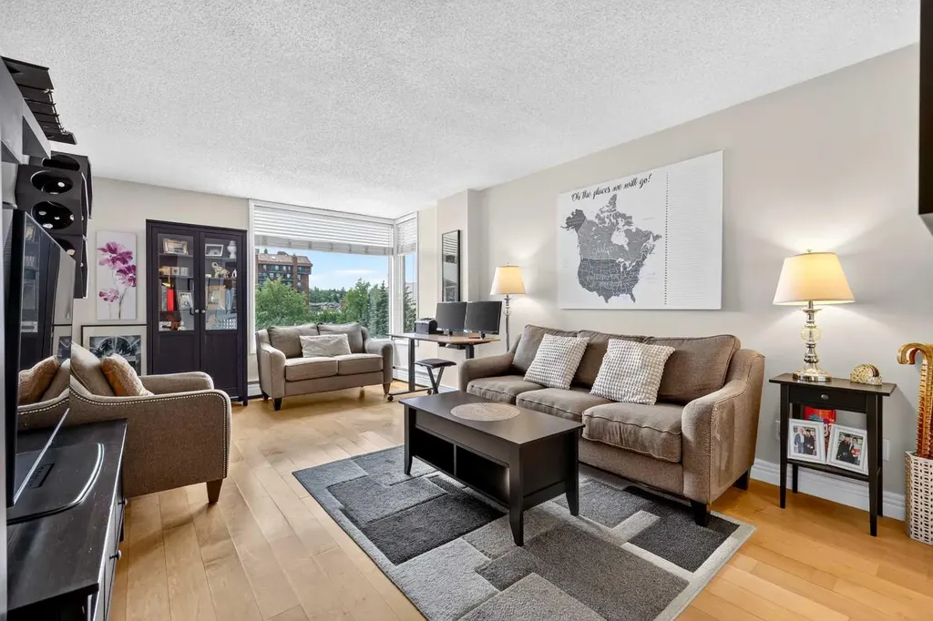 1123 13 Avenue SW Calgary AB T2R0L7