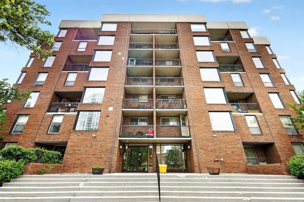 1123 13 Avenue SW Calgary AB T2R0L7