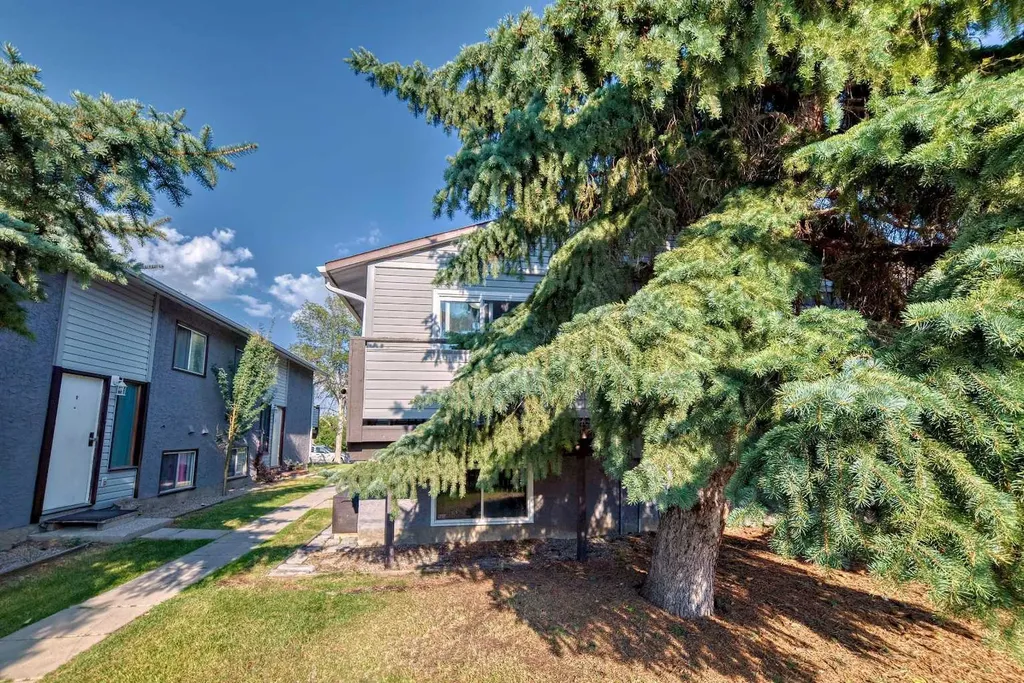 109 Stanley Avenue Okotoks AB T1S 1H8