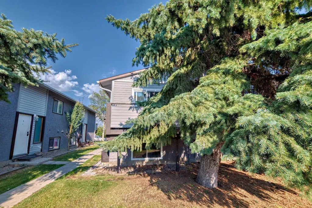 109 Stanley Avenue Okotoks AB T1S 1H8