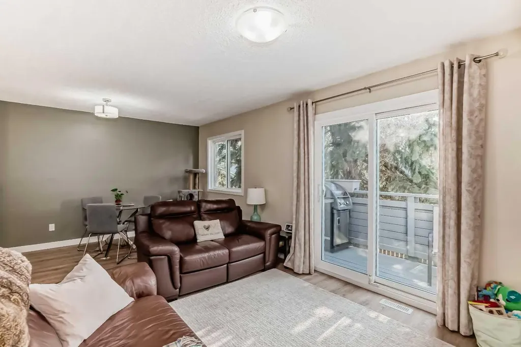 109 Stanley Avenue Okotoks AB T1S 1H8
