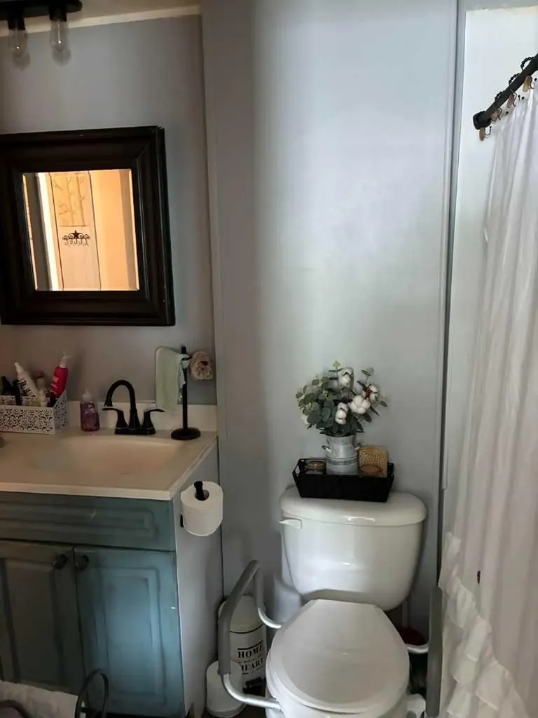 1190 15 Avenue Didsbury AB T0M0W0