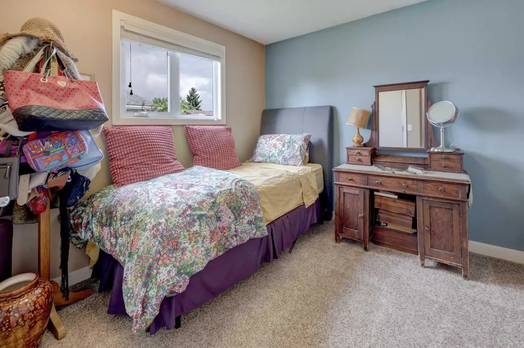 148 Rundlecairn Rise NE Calgary AB T1Y 2Y3