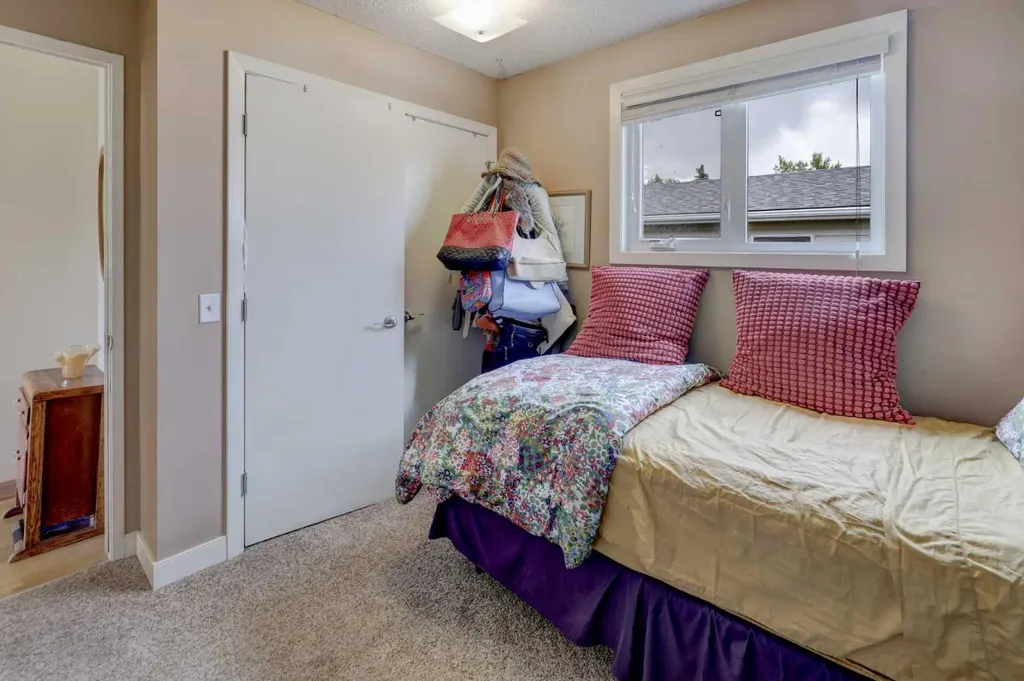 148 Rundlecairn Rise NE Calgary AB T1Y 2Y3