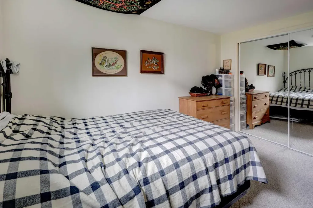 148 Rundlecairn Rise NE Calgary AB T1Y 2Y3