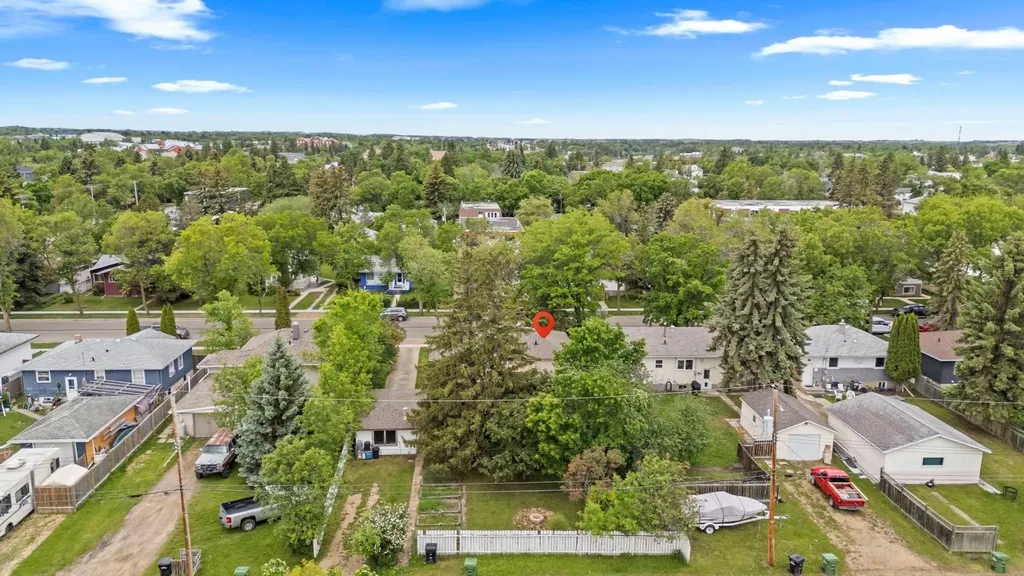 4709 46 Street Camrose AB T4V1G5