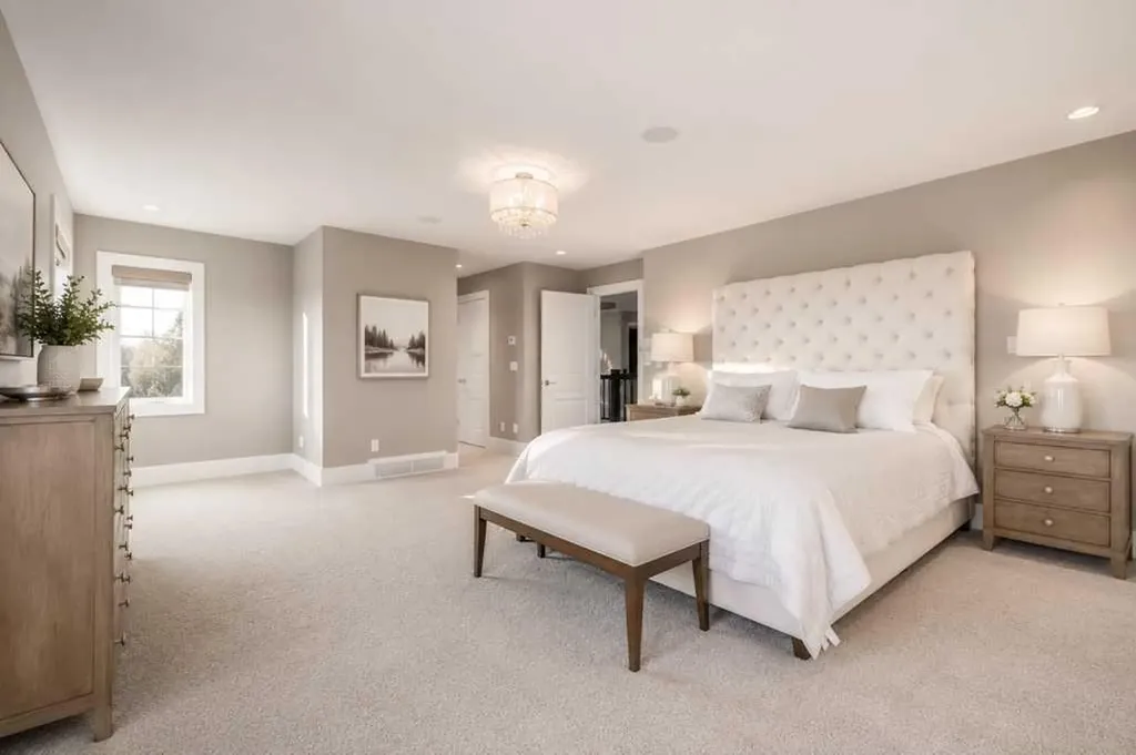 16 Spring Valley Way SW Calgary AB T3H 5M1