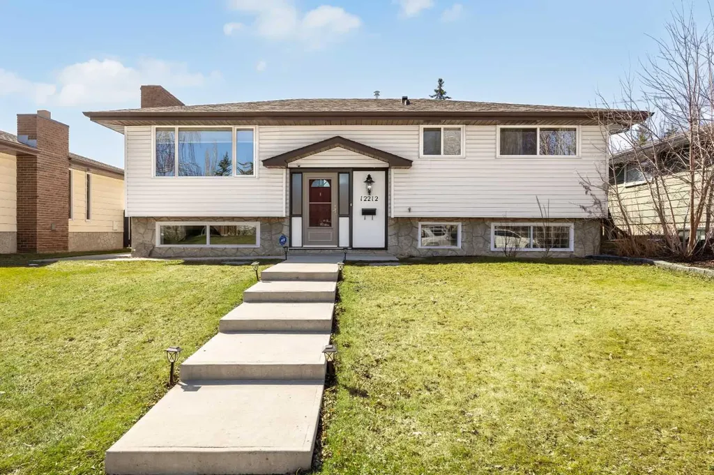 12212 Canfield Road SW Calgary AB t2w1j9