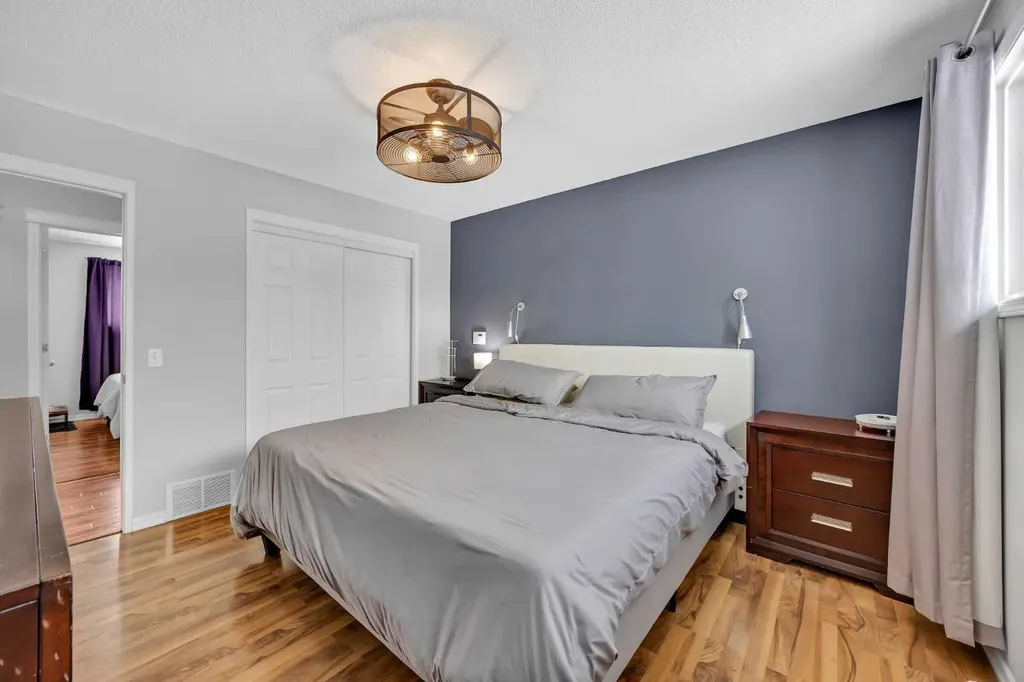 12212 Canfield Road SW Calgary AB t2w1j9