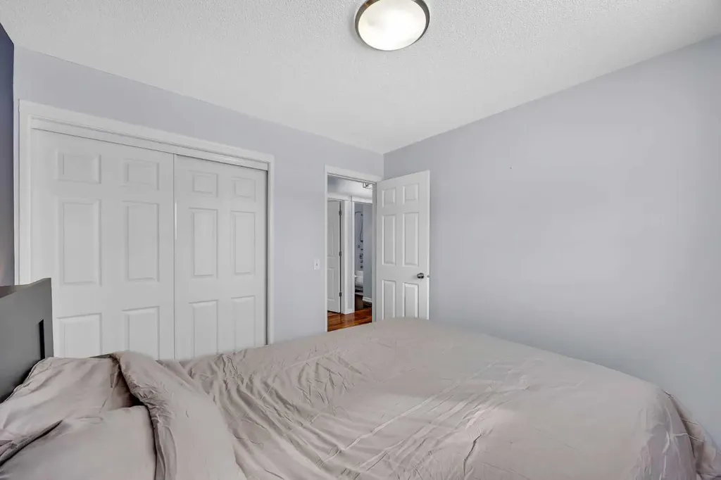 12212 Canfield Road SW Calgary AB t2w1j9