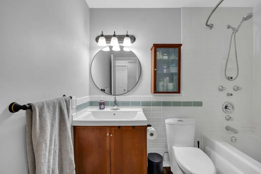 12212 Canfield Road SW Calgary AB t2w1j9