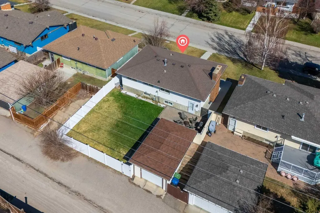 12212 Canfield Road SW Calgary AB t2w1j9