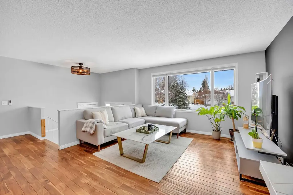 12212 Canfield Road SW Calgary AB t2w1j9