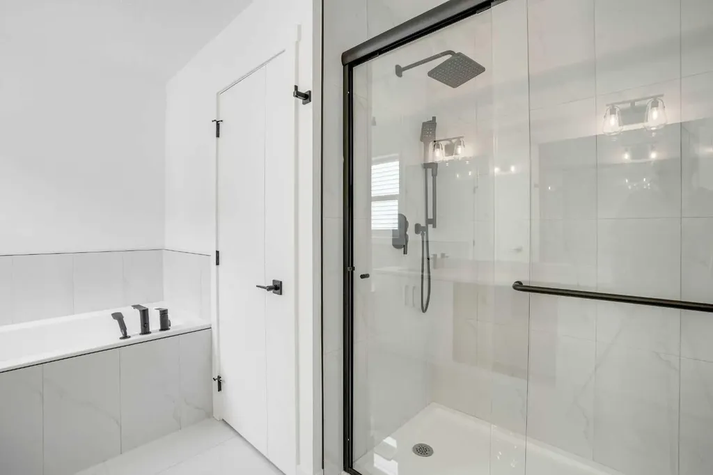 27 Heritage Close Cochrane AB T4C 3G8