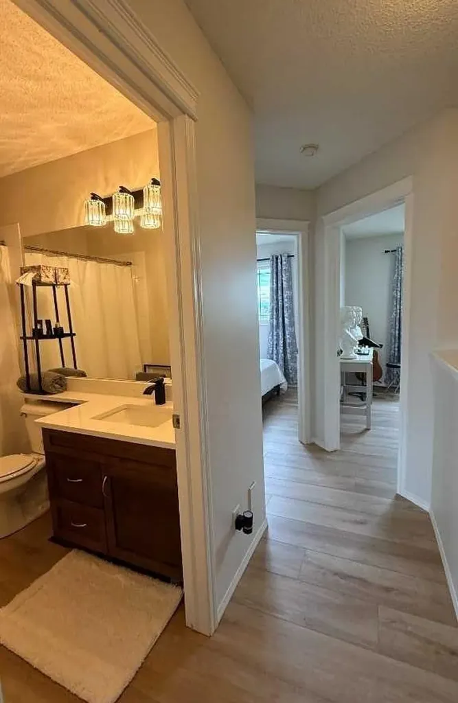 102 Panatella Park NW Calgary AB T3K 6K4