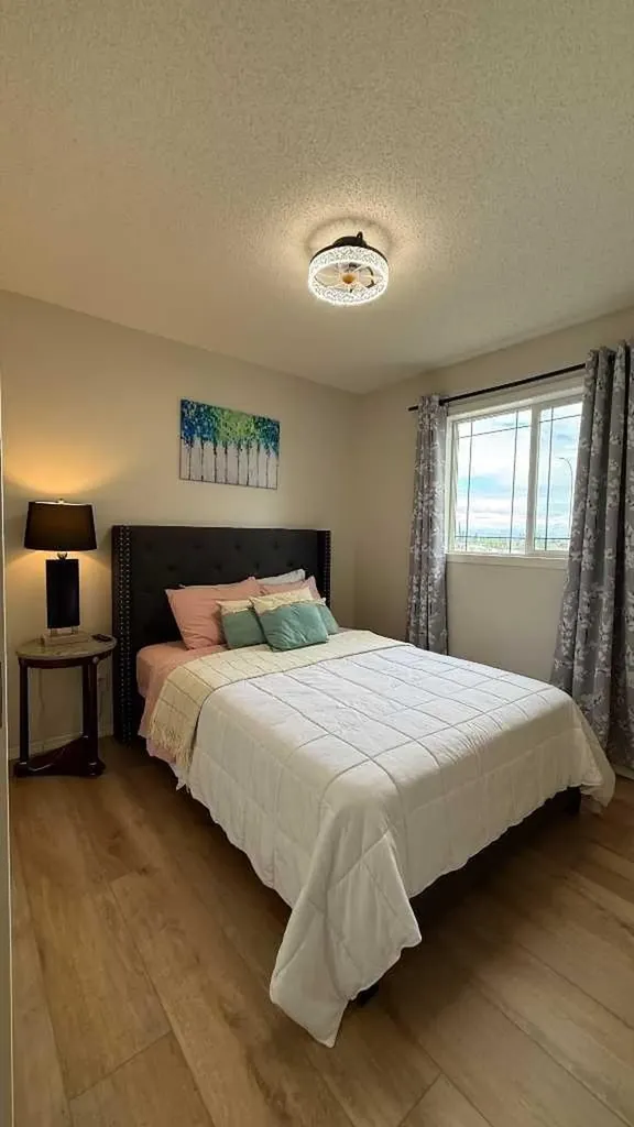 102 Panatella Park NW Calgary AB T3K 6K4