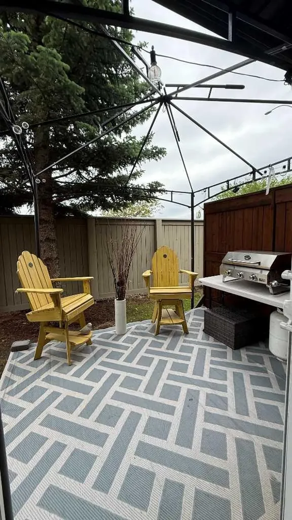 102 Panatella Park NW Calgary AB T3K 6K4