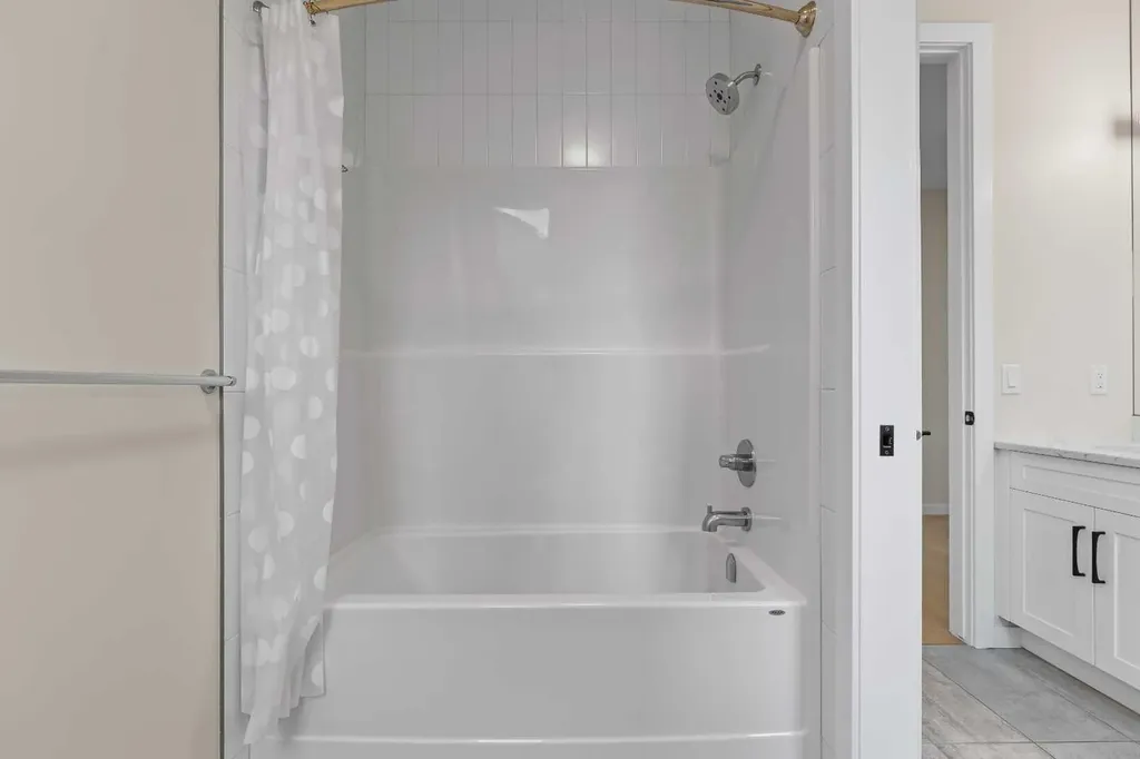 1104 Cranbrook Gardens SE Calgary AB T3M3L3