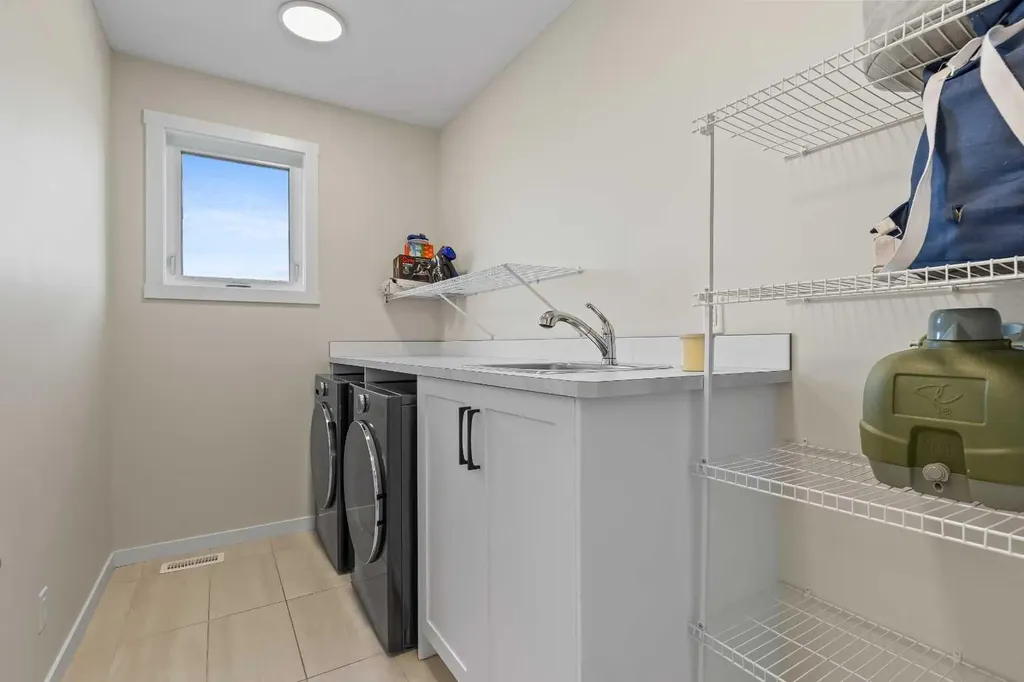 1104 Cranbrook Gardens SE Calgary AB T3M3L3