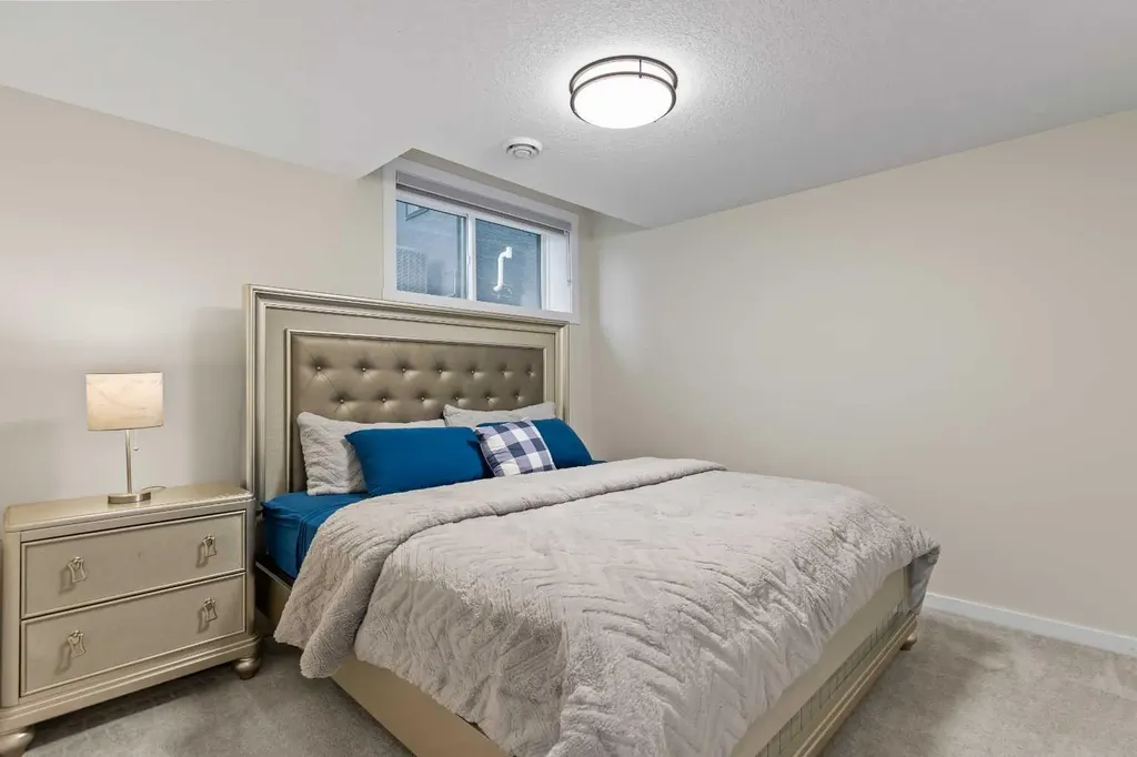 1104 Cranbrook Gardens SE Calgary AB T3M3L3