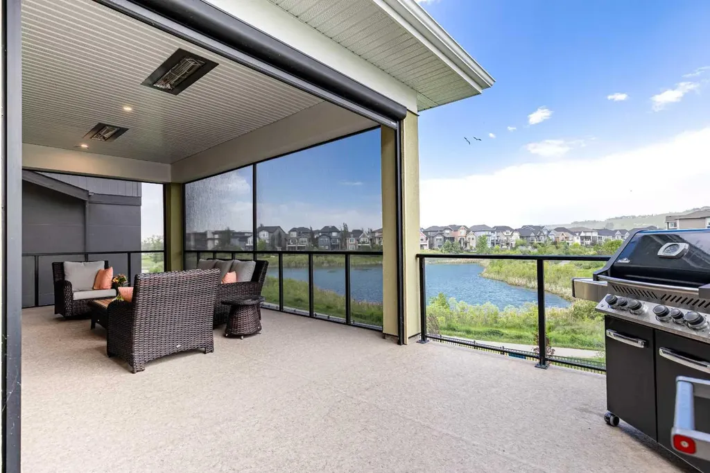 1104 Cranbrook Gardens SE Calgary AB T3M3L3
