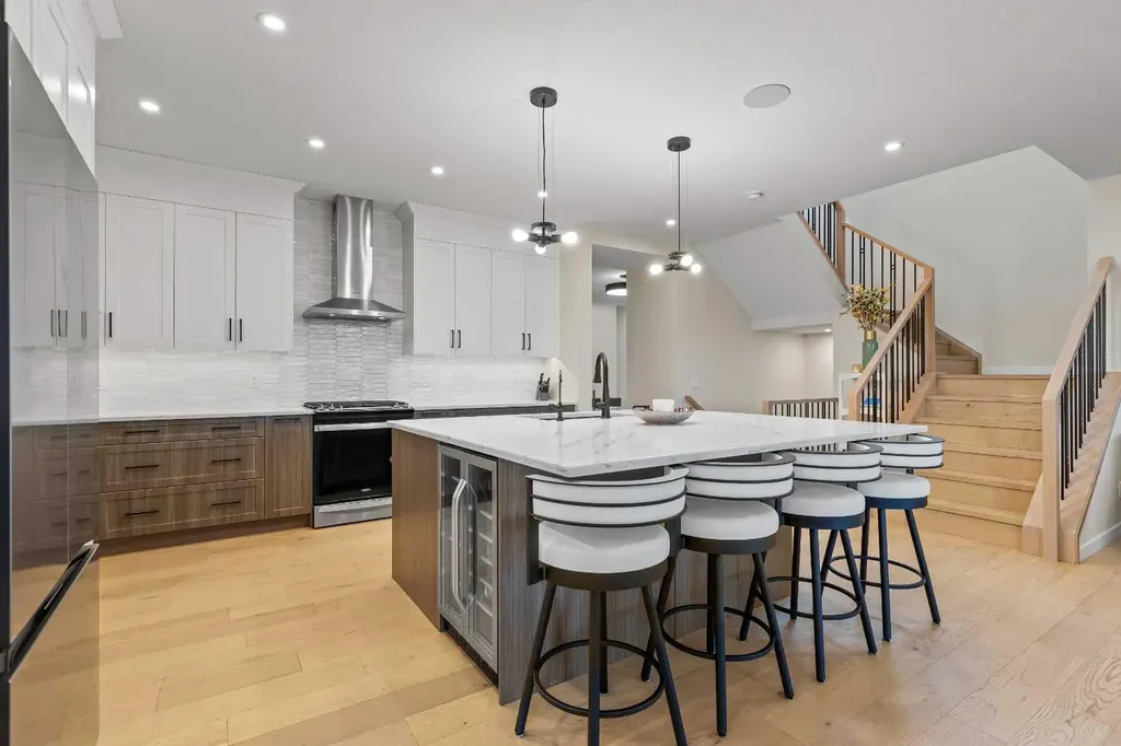 1104 Cranbrook Gardens SE Calgary AB T3M3L3