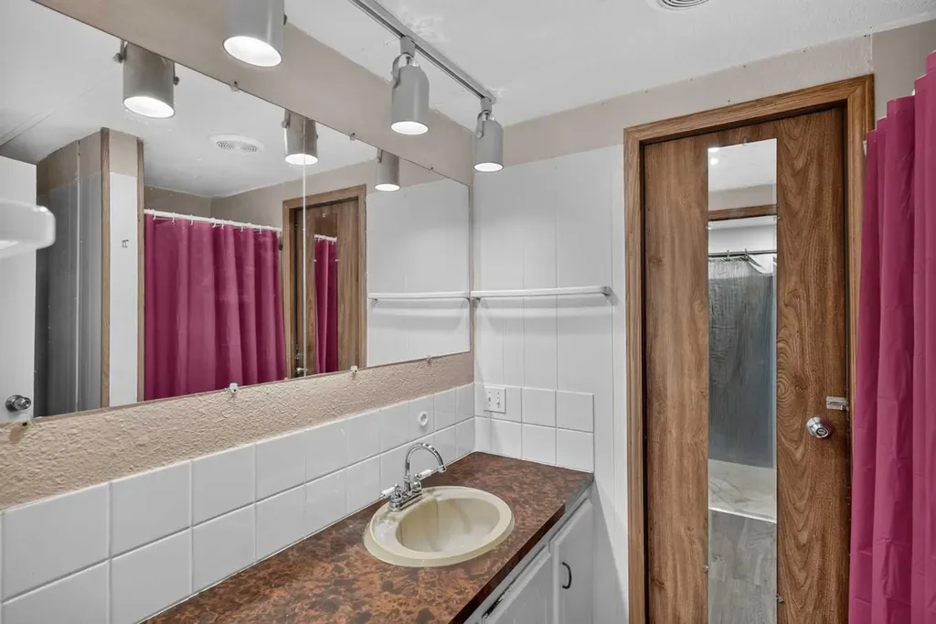 224 Huntwell Road NE Calgary AB T2K 5S9