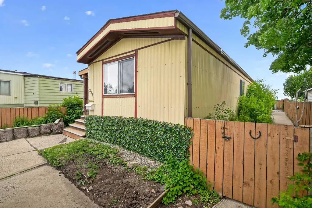 224 Huntwell Road NE Calgary AB T2K 5S9