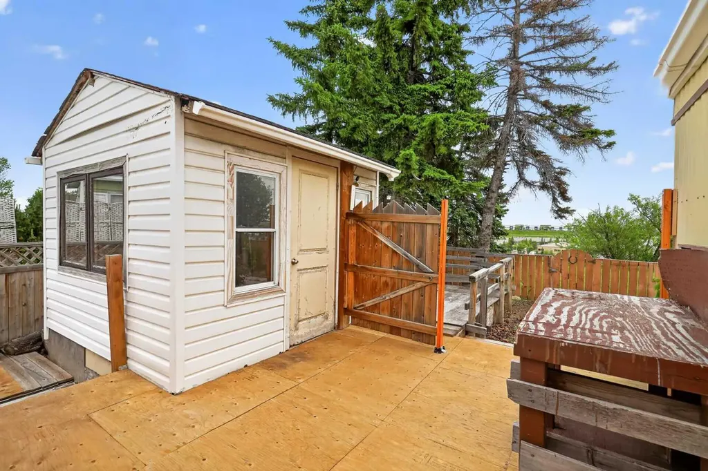 224 Huntwell Road NE Calgary AB T2K 5S9