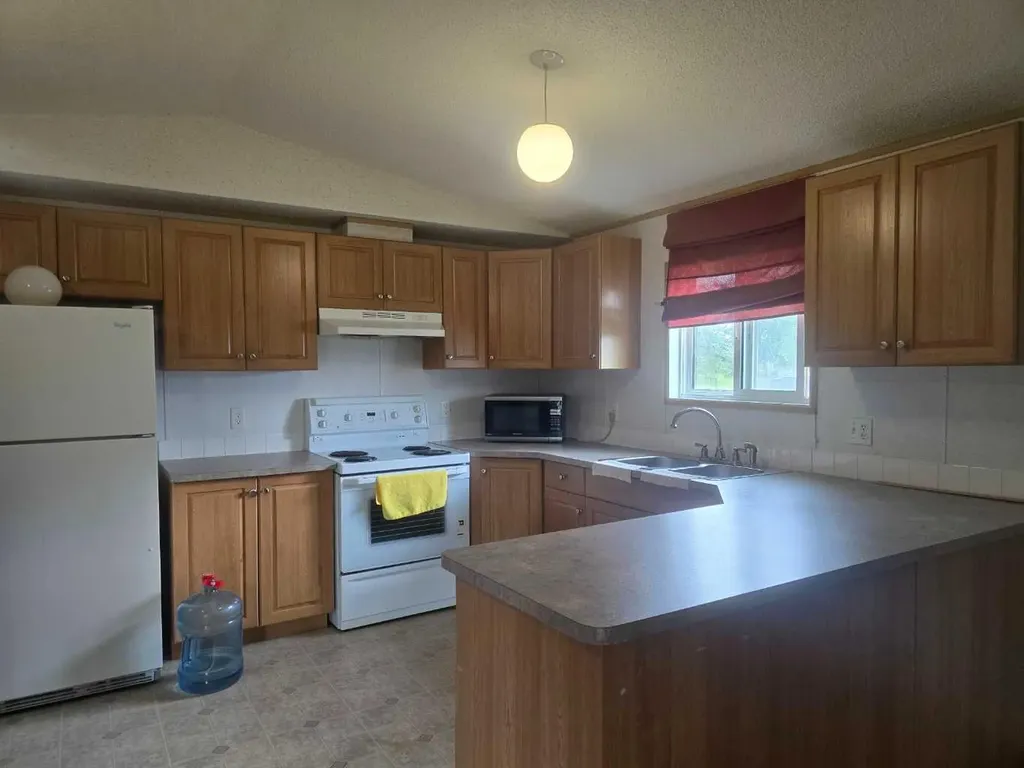 72133 Range Road 11 Debolt AB T0H 1B0