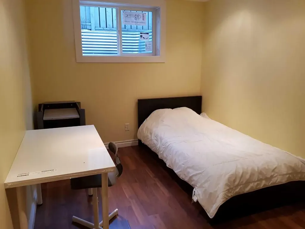 4604 Brisebois Drive NW Calgary AB T2L2G4